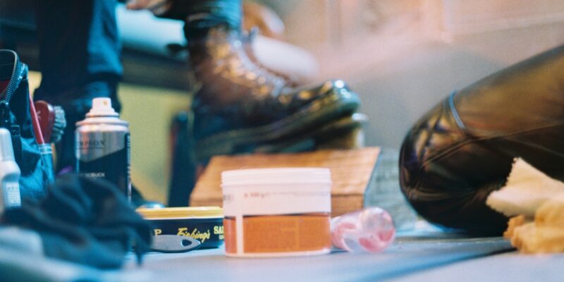 Leatherdykes in Scotland: Leather and its living, lesbian archives